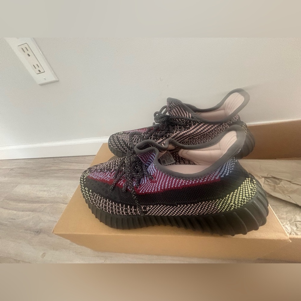 Yeezy Boost 350 V2
